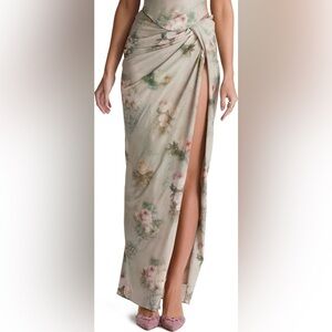 House of CB Vesper Gathered Side Slit Skirt Cream Floral Medium